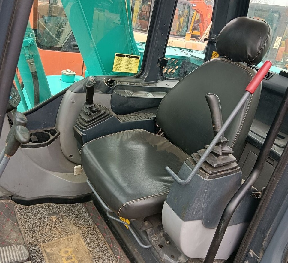 Kobelco SK75-8 - حفارات زحافة: صور 3 Kobelco SK75-8 - حفارات زحافة: صور 3