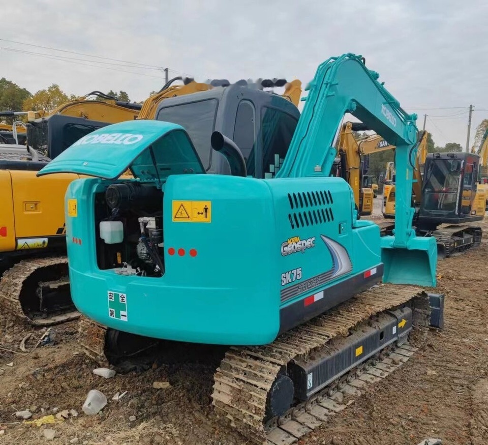 Kobelco SK75 - حفارة مصغرة: صور 2 Kobelco SK75 - حفارة مصغرة: صور 2