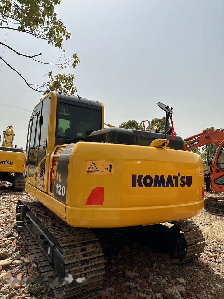 Komatsu PC120-8 - حفارات زحافة: صور 1 Komatsu PC120-8 - حفارات زحافة: صور 1