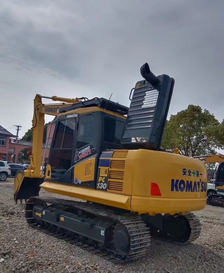 Komatsu PC130 - حفارات زحافة: صور 2 Komatsu PC130 - حفارات زحافة: صور 2