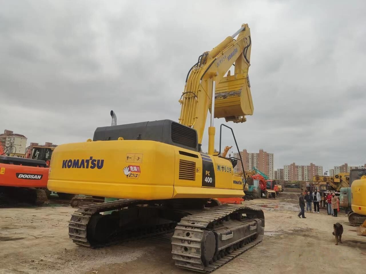 Komatsu PC400-8 - حفارات زحافة: صور 4 Komatsu PC400-8 - حفارات زحافة: صور 4