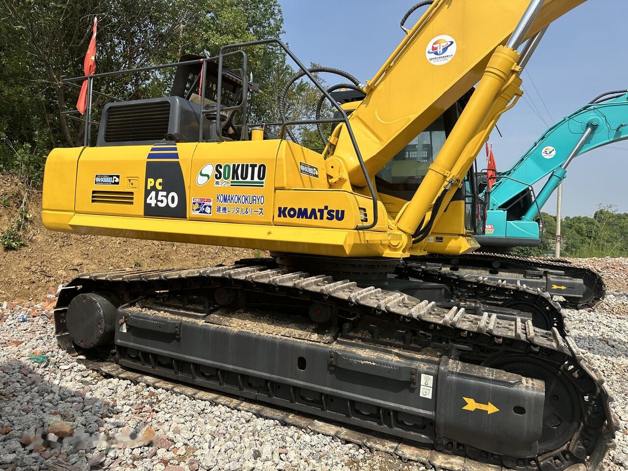 Komatsu PC450 - حفارات زحافة: صور 3 Komatsu PC450 - حفارات زحافة: صور 3