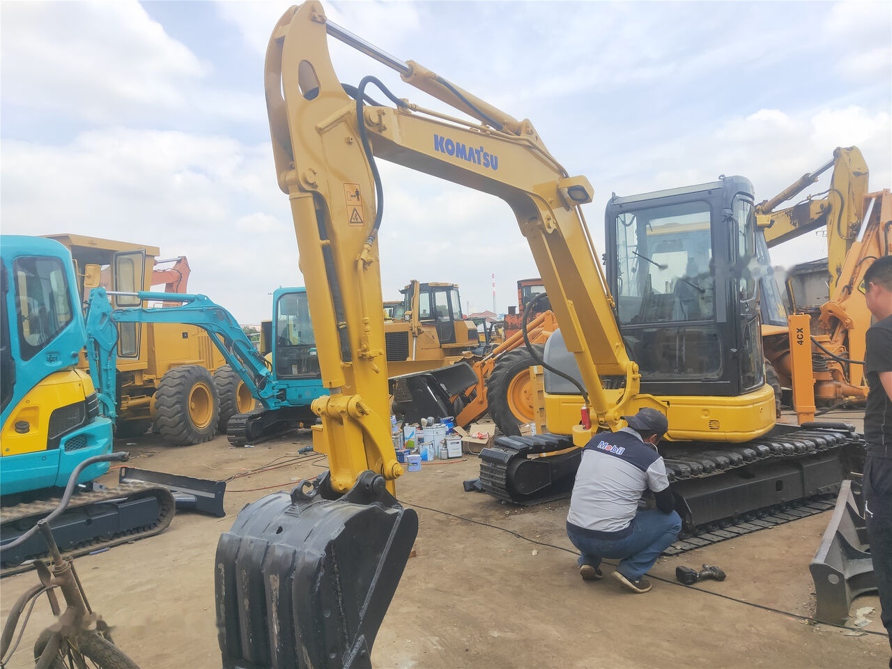 Komatsu PC50MR - حفارة مصغرة: صور 5 Komatsu PC50MR - حفارة مصغرة: صور 5
