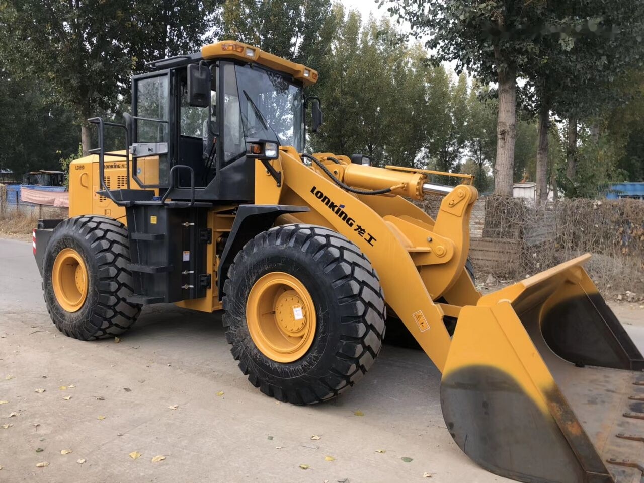 Lonking LG855 - اللودر بعجل: صور 2 Lonking LG855 - اللودر بعجل: صور 2