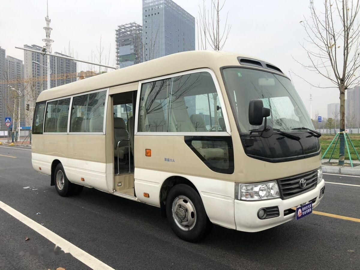 Toyota Coaster - النقل الحضري: صور 5 Toyota Coaster - النقل الحضري: صور 5