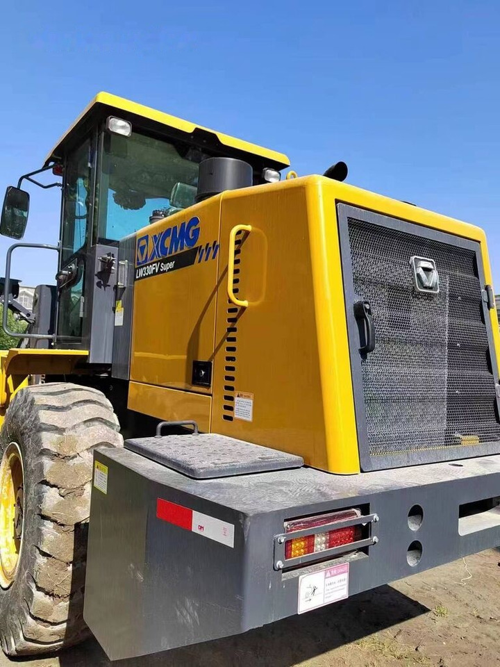 XCMG LW300FV - اللودر بعجل: صور 4 XCMG LW300FV - اللودر بعجل: صور 4