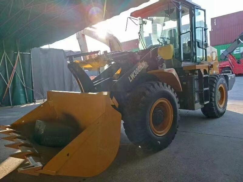 XCMG LW300KN - اللودر بعجل: صور 2 XCMG LW300KN - اللودر بعجل: صور 2