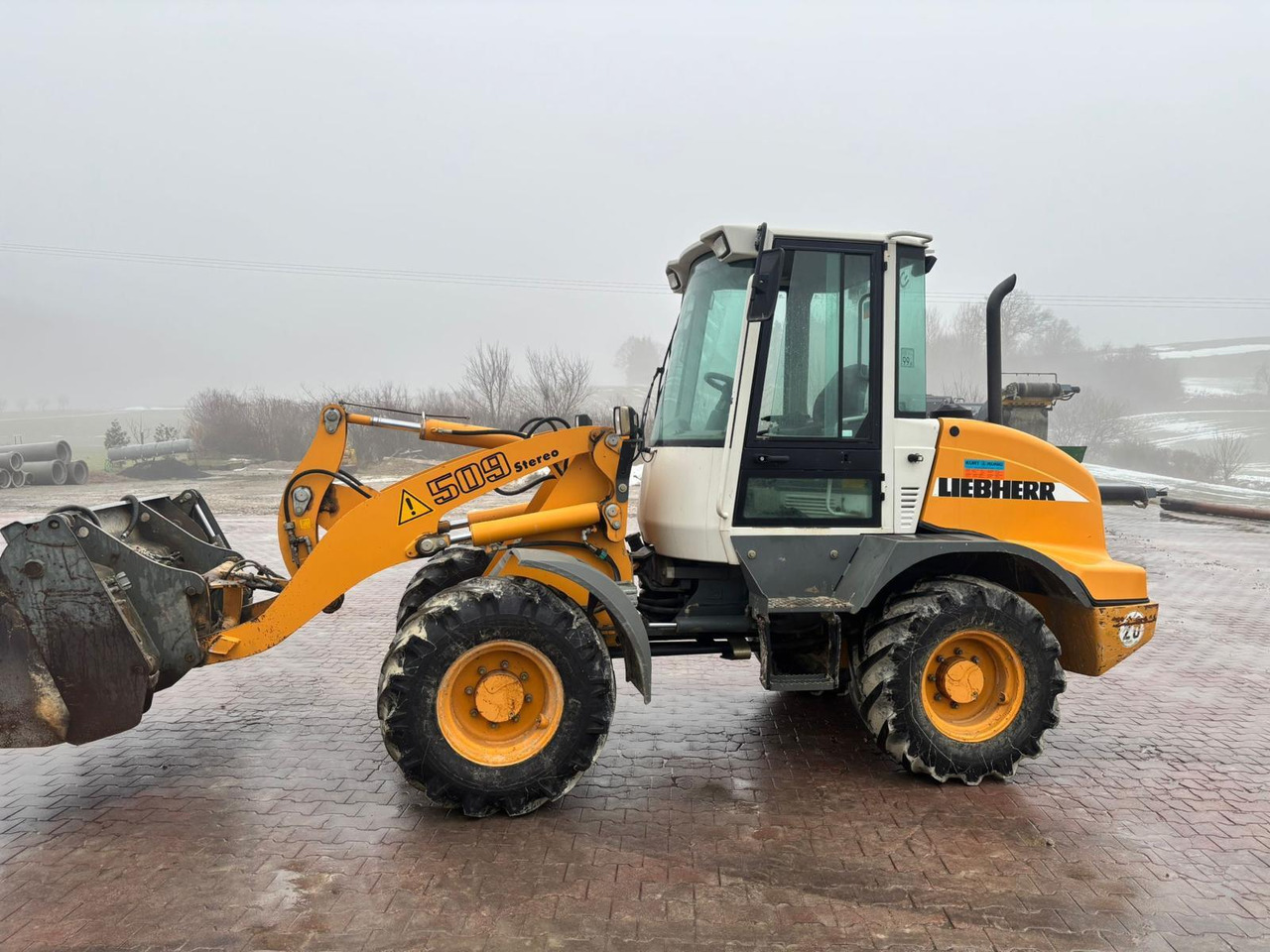 Liebherr L 509 Stereo - اللودر بعجل: صور 1 Liebherr L 509 Stereo - اللودر بعجل: صور 1