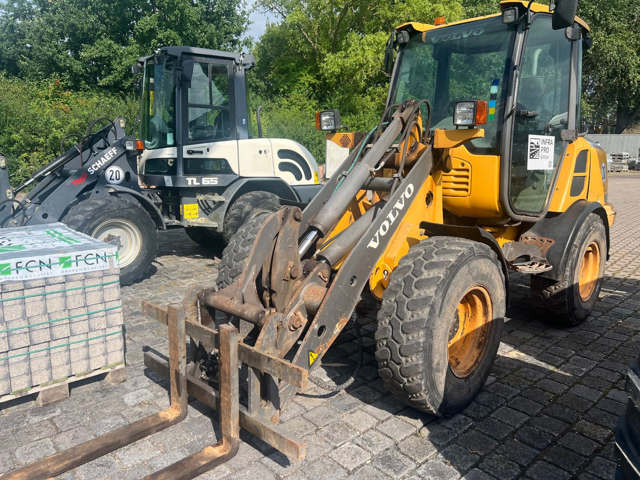 Volvo L 25 F u 28 F u. 30 F - اللودر بعجل: صور 2 Volvo L 25 F u 28 F u. 30 F - اللودر بعجل: صور 2