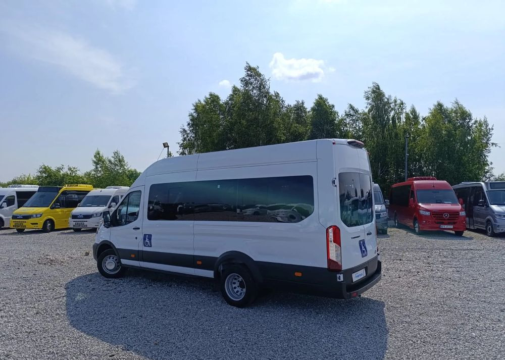 صغيرة, ميكروباص جديد Ford Transit: صور 9