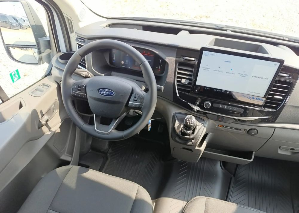 صغيرة, ميكروباص جديد Ford Transit: صور 15