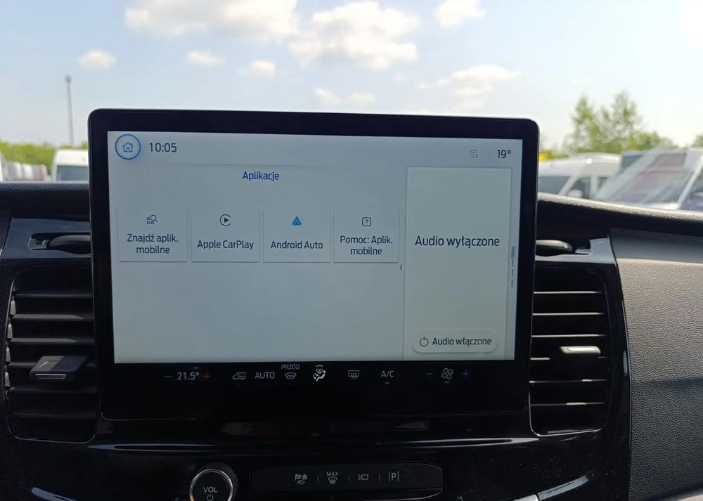 صغيرة, ميكروباص جديد Ford Transit: صور 16