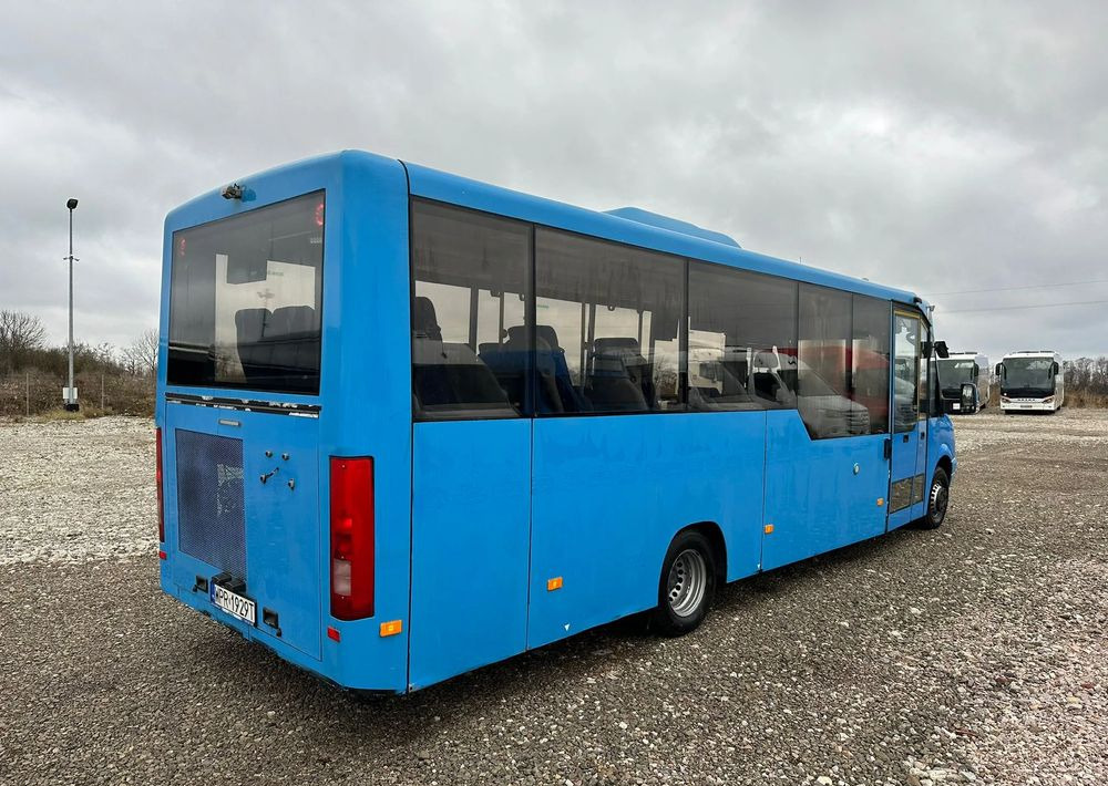 Mercedes-Benz Sprinter 516 - النقل الحضري: صور 3 Mercedes-Benz Sprinter 516 - النقل الحضري: صور 3