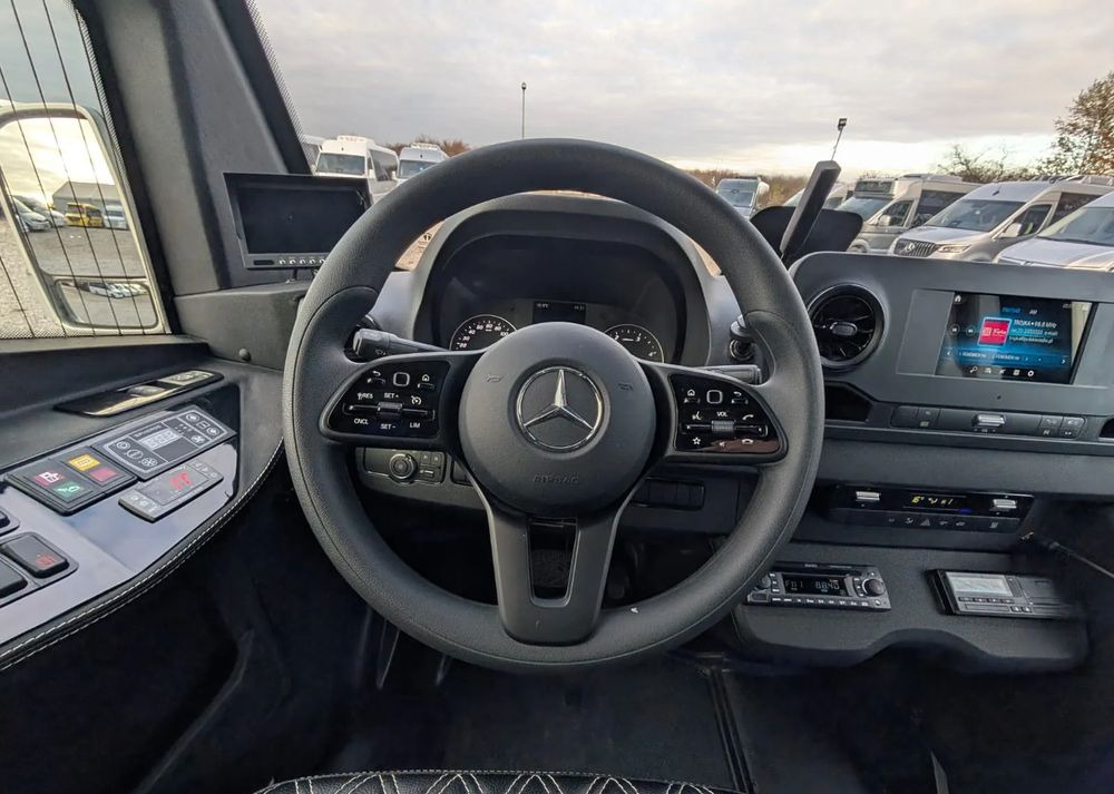 تأجير  Mercedes-Benz Sprinter 519 Mercedes-Benz Sprinter 519: صور 20