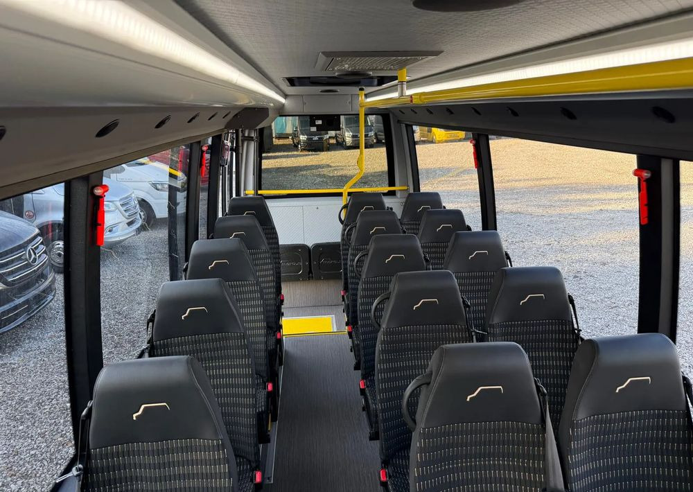 النقل الحضري جديد Mercedes-Benz Sprinter 519: صور 20 النقل الحضري جديد Mercedes-Benz Sprinter 519: صور 20