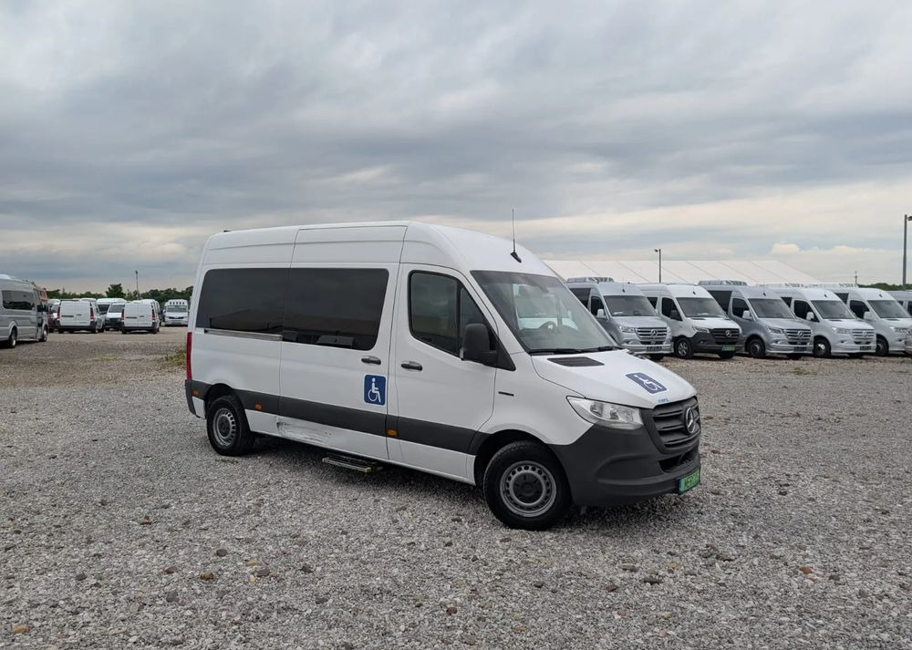 Mercedes-Benz Sprinter - صغيرة, حافلة كهربائية: صور 1 Mercedes-Benz Sprinter - صغيرة, حافلة كهربائية: صور 1
