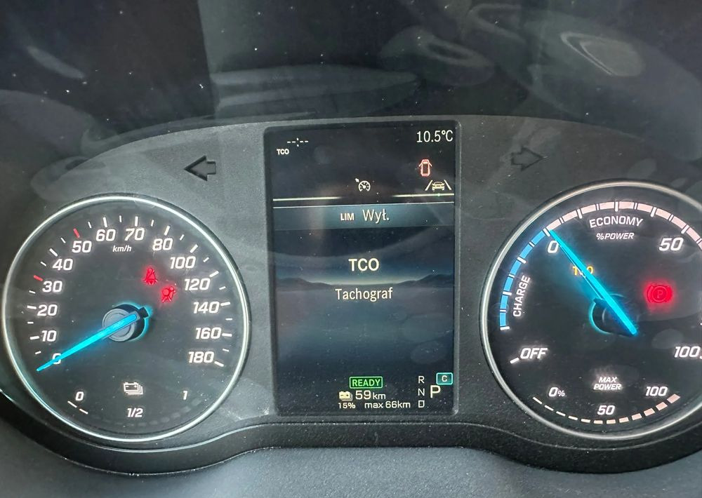 Mercedes-Benz Sprinter - صغيرة, حافلة كهربائية: صور 5 Mercedes-Benz Sprinter - صغيرة, حافلة كهربائية: صور 5