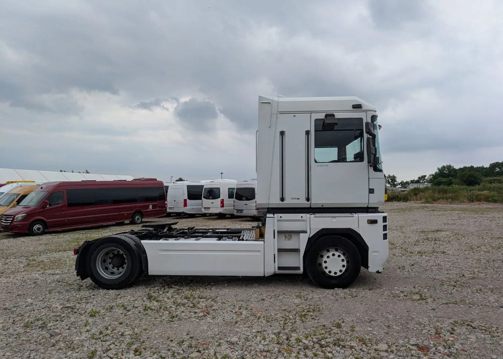 Renault Magnum - شاحنة جرار: صور 3 Renault Magnum - شاحنة جرار: صور 3