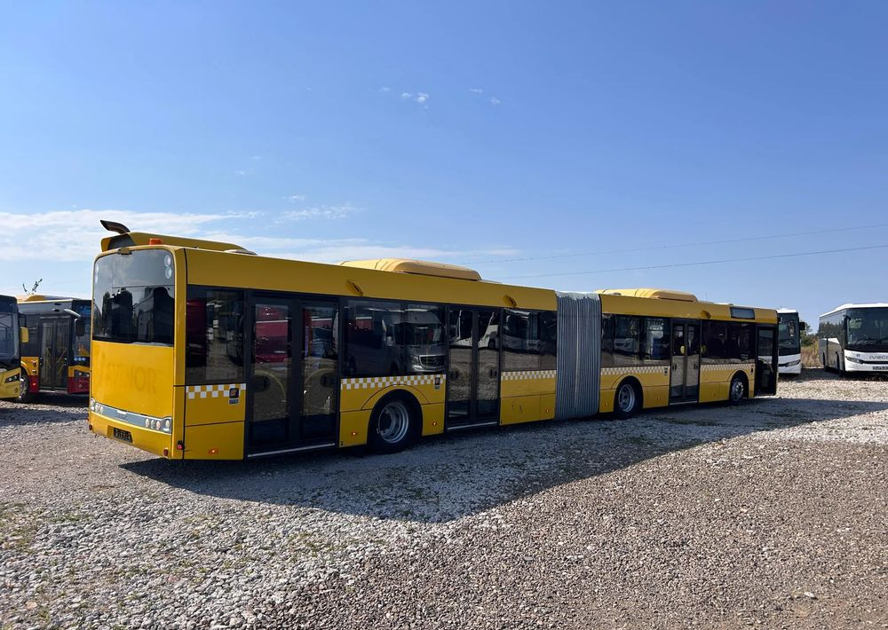 Solaris URBINO 18LE - حافلة مفصلية: صور 4 Solaris URBINO 18LE - حافلة مفصلية: صور 4