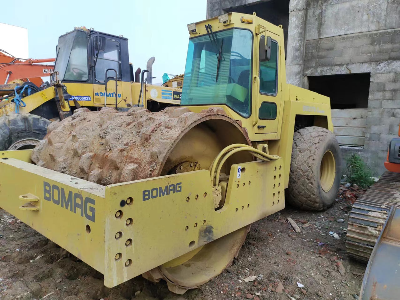 BOMAG BW 217D-2 - مدماج: صور 2 BOMAG BW 217D-2 - مدماج: صور 2