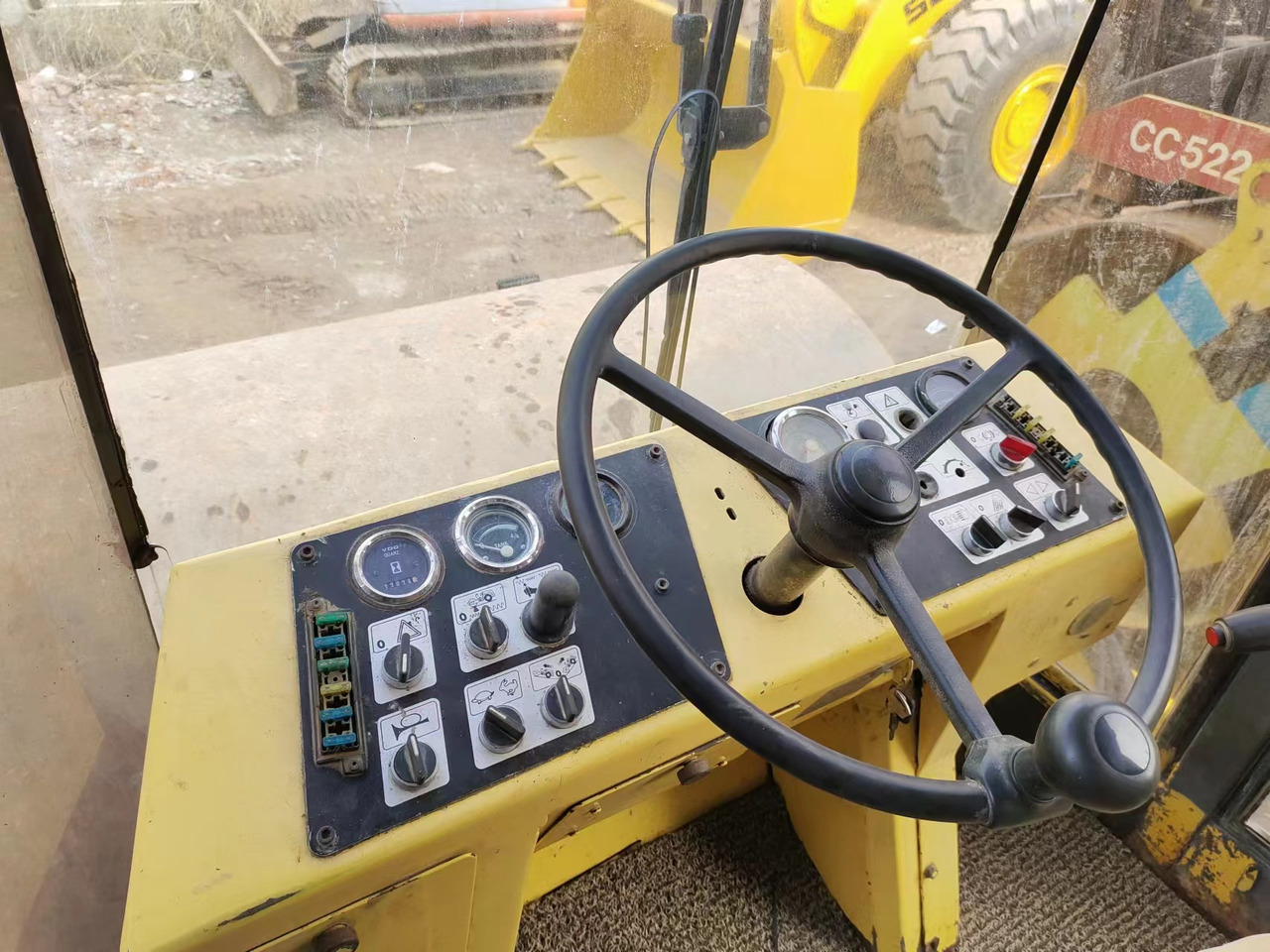 BOMAG BW 217D - مدماج: صور 5 BOMAG BW 217D - مدماج: صور 5