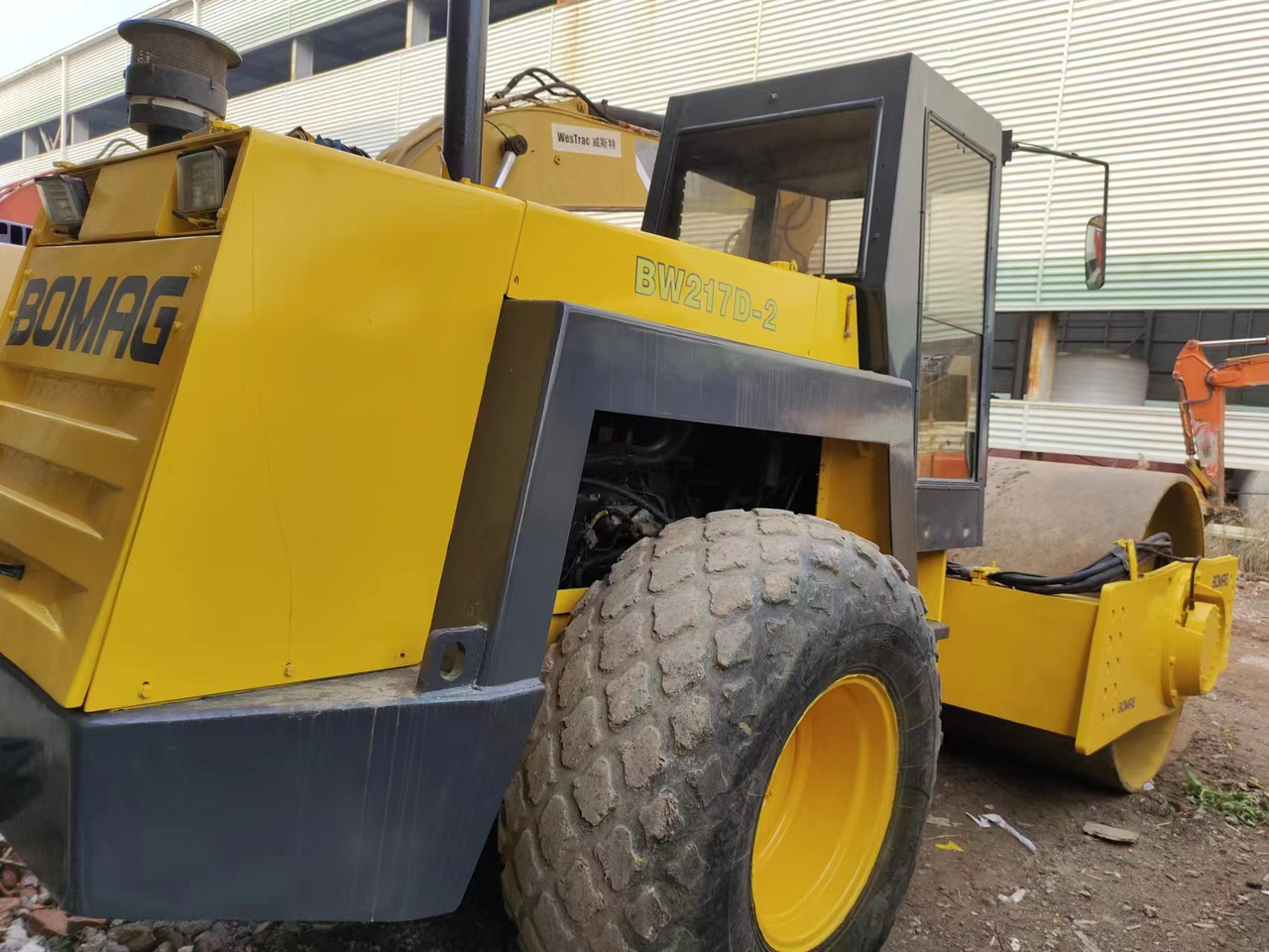 BOMAG BW217D - مدماج: صور 3 BOMAG BW217D - مدماج: صور 3