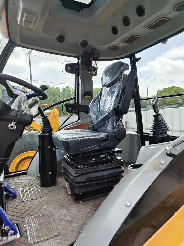 CAT 420F - حفار متعدد الاستخدام: صور 4 CAT 420F - حفار متعدد الاستخدام: صور 4