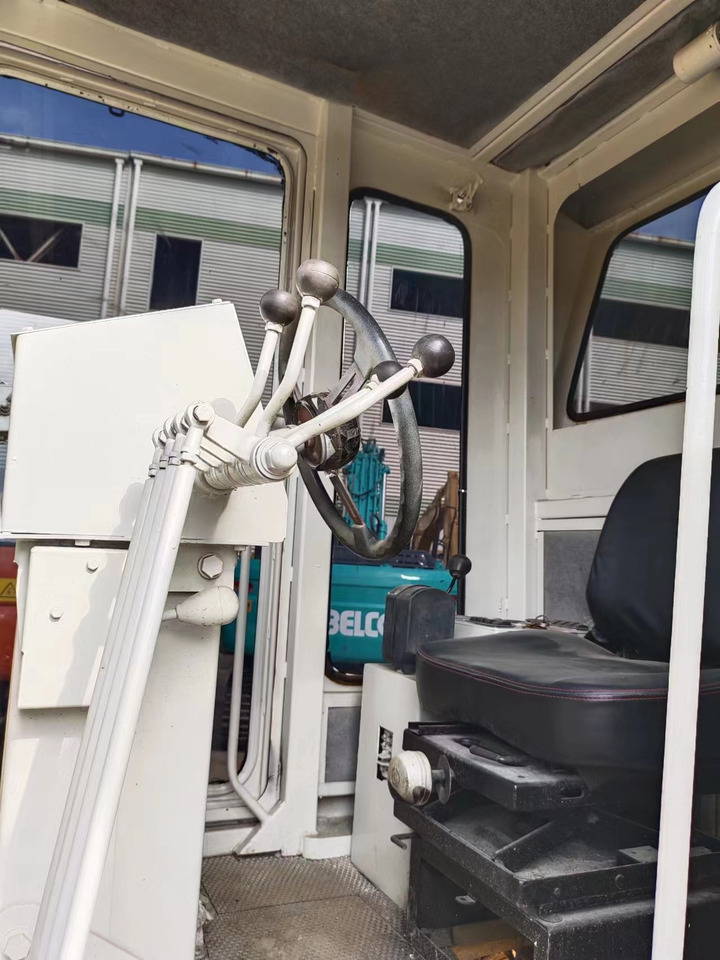 CATERPILLAR 140H - آلة تسوية الأرض: صور 4 CATERPILLAR 140H - آلة تسوية الأرض: صور 4