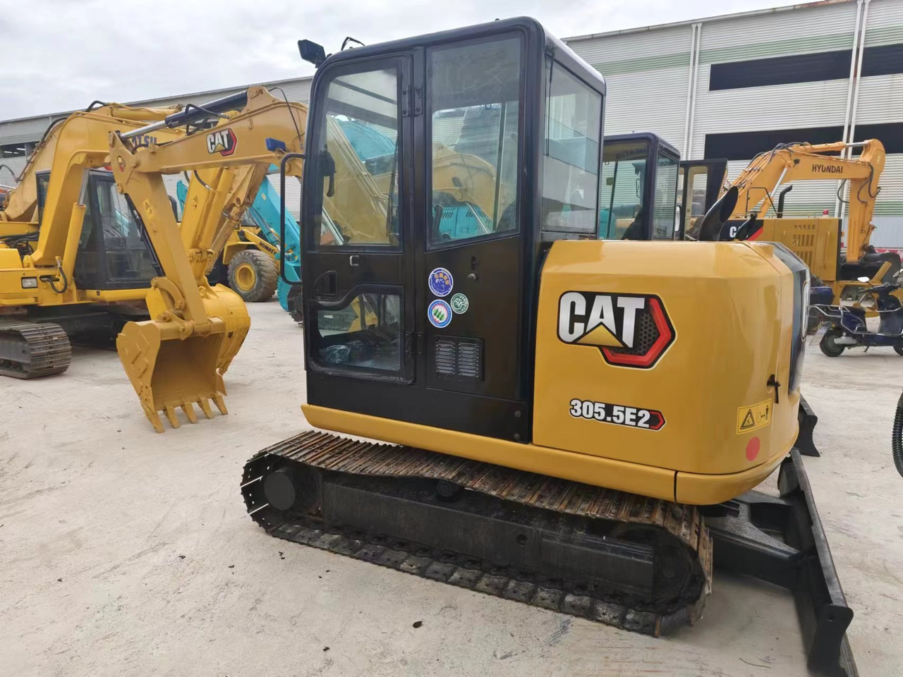 CATERPILLAR 305.5E2 - حفارة مصغرة: صور 4 CATERPILLAR 305.5E2 - حفارة مصغرة: صور 4