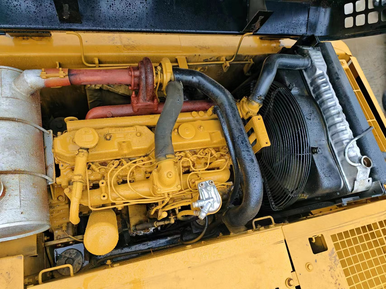 CATERPILLAR 320BL - حفارات زحافة: صور 5 CATERPILLAR 320BL - حفارات زحافة: صور 5