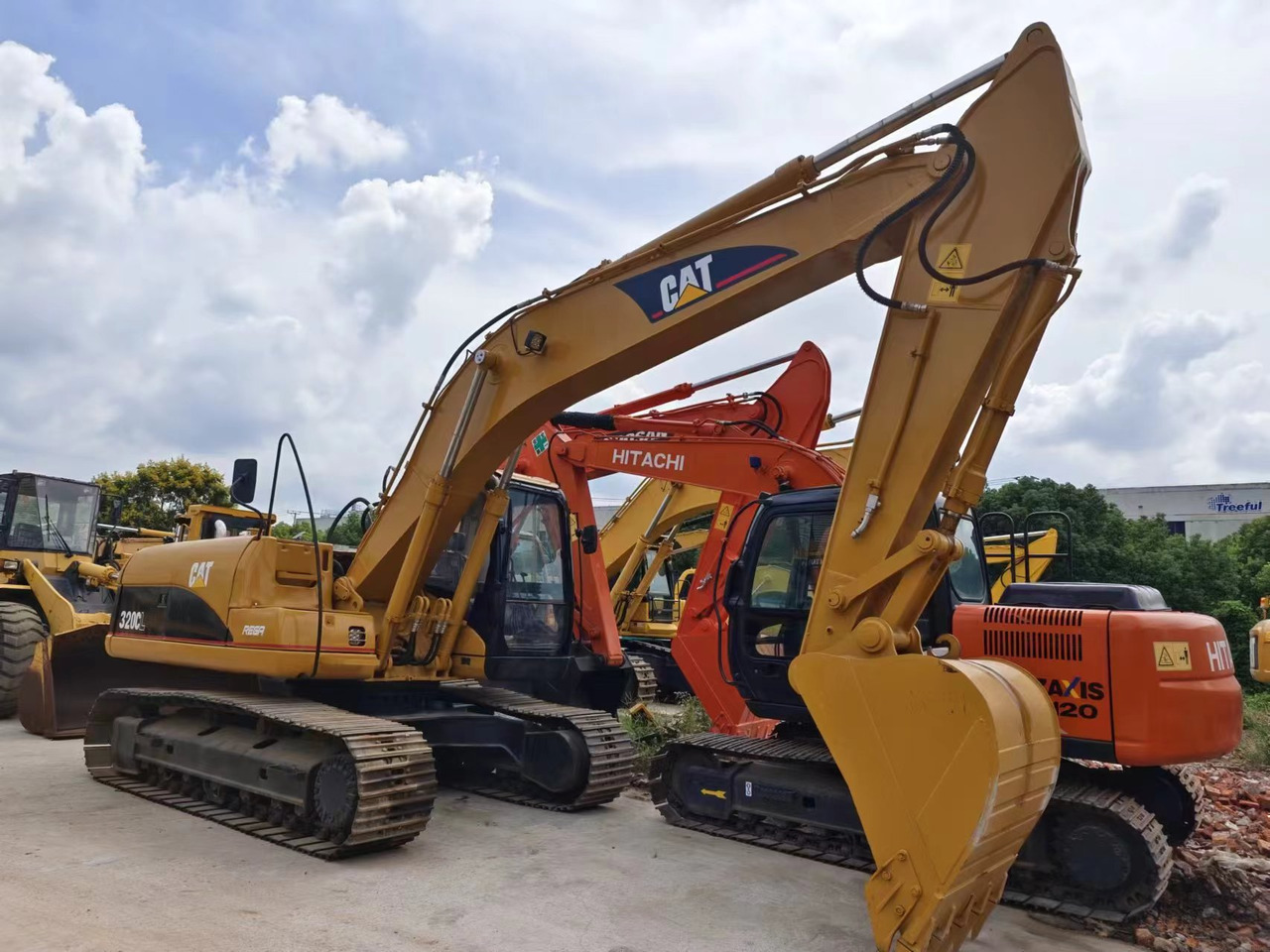CATERPILLAR 320C - حفارات زحافة: صور 1 CATERPILLAR 320C - حفارات زحافة: صور 1