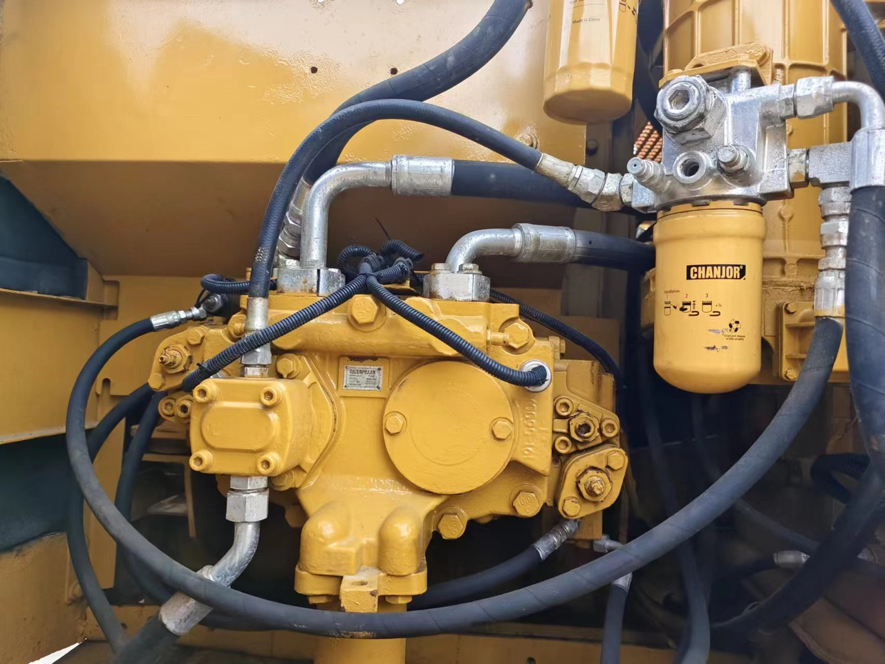 CATERPILLAR 320C - حفارات زحافة: صور 3 CATERPILLAR 320C - حفارات زحافة: صور 3