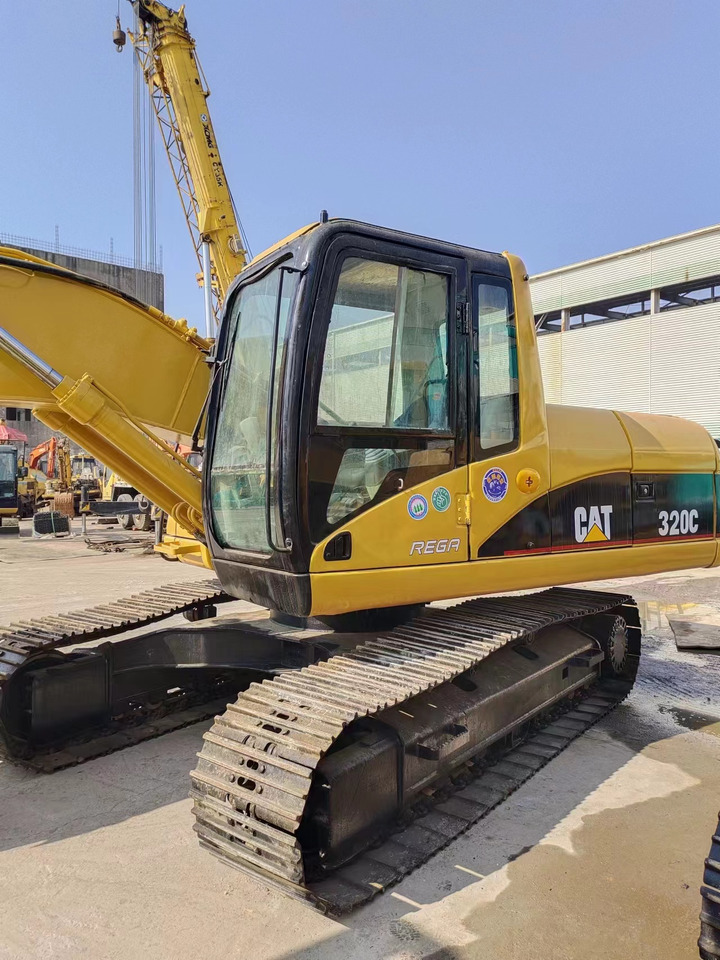 CATERPILLAR 320C - حفارات زحافة: صور 2 CATERPILLAR 320C - حفارات زحافة: صور 2