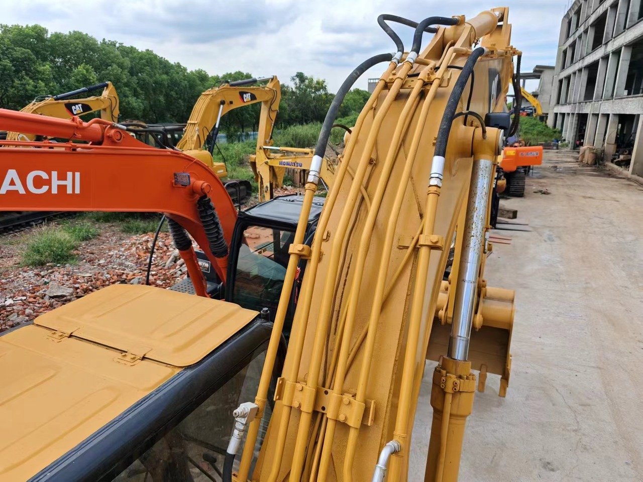CATERPILLAR 320C - حفارات زحافة: صور 5 CATERPILLAR 320C - حفارات زحافة: صور 5
