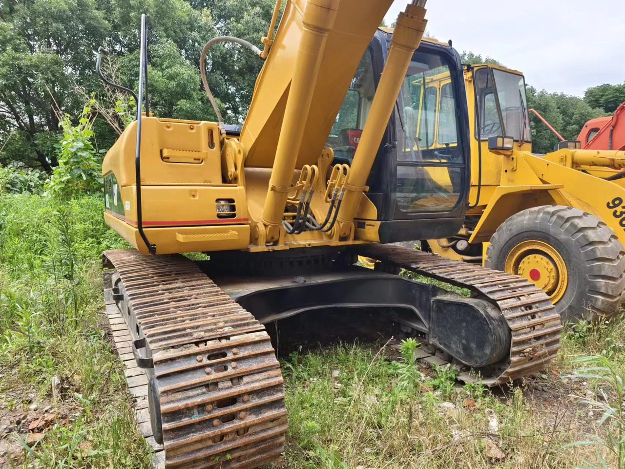 CATERPILLAR 325C - حفارات زحافة: صور 2 CATERPILLAR 325C - حفارات زحافة: صور 2