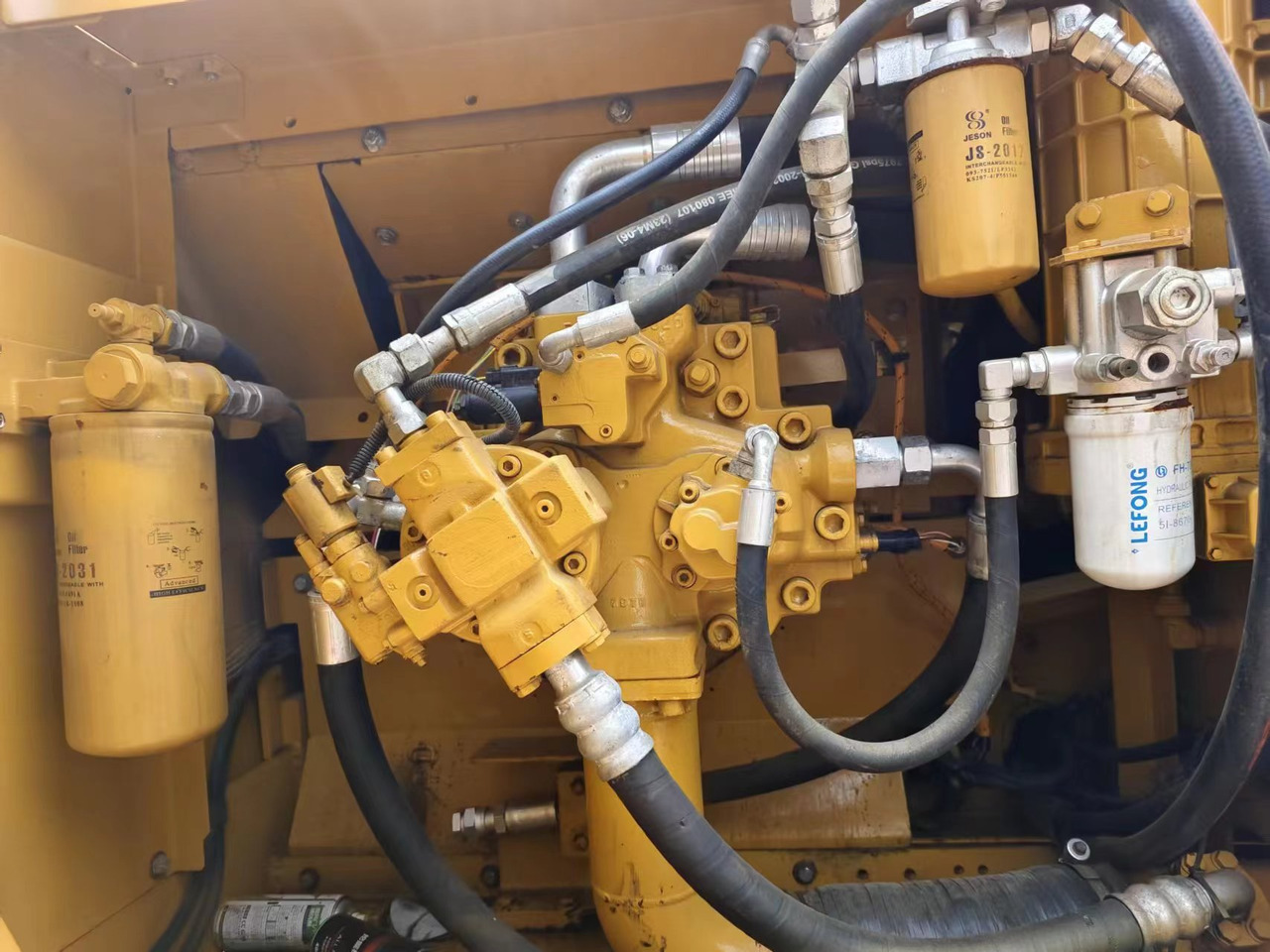 CATERPILLAR 336D2L CAT 336 - حفارات زحافة: صور 5 CATERPILLAR 336D2L CAT 336 - حفارات زحافة: صور 5