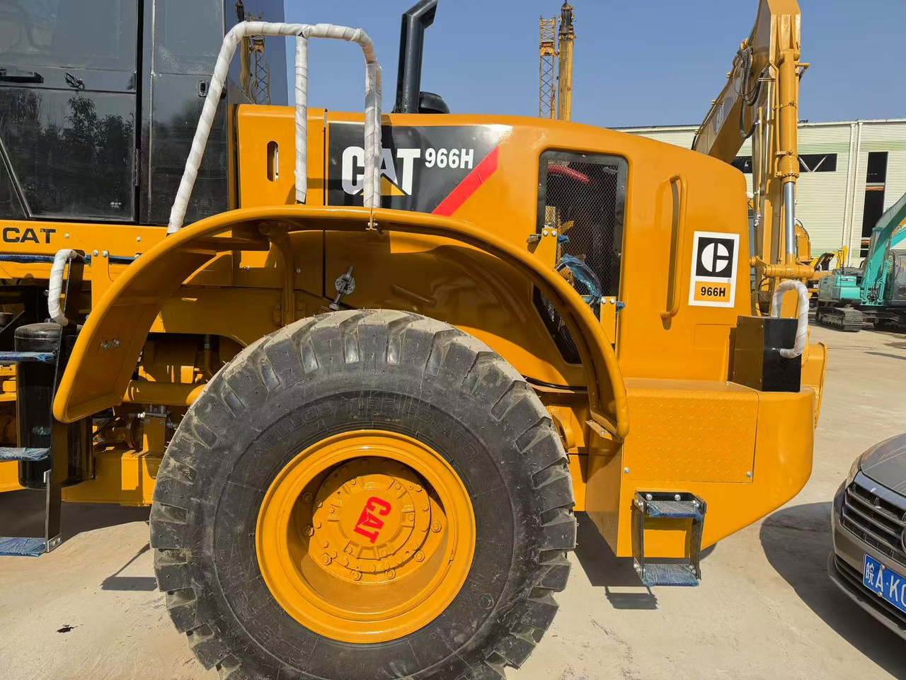 CATERPILLAR 966H - اللودر بعجل: صور 4 CATERPILLAR 966H - اللودر بعجل: صور 4