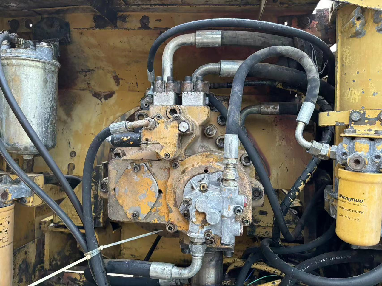 CATERPILLAR CAT 330BL Pile driver - سائق كومة: صور 5 CATERPILLAR CAT 330BL Pile driver - سائق كومة: صور 5