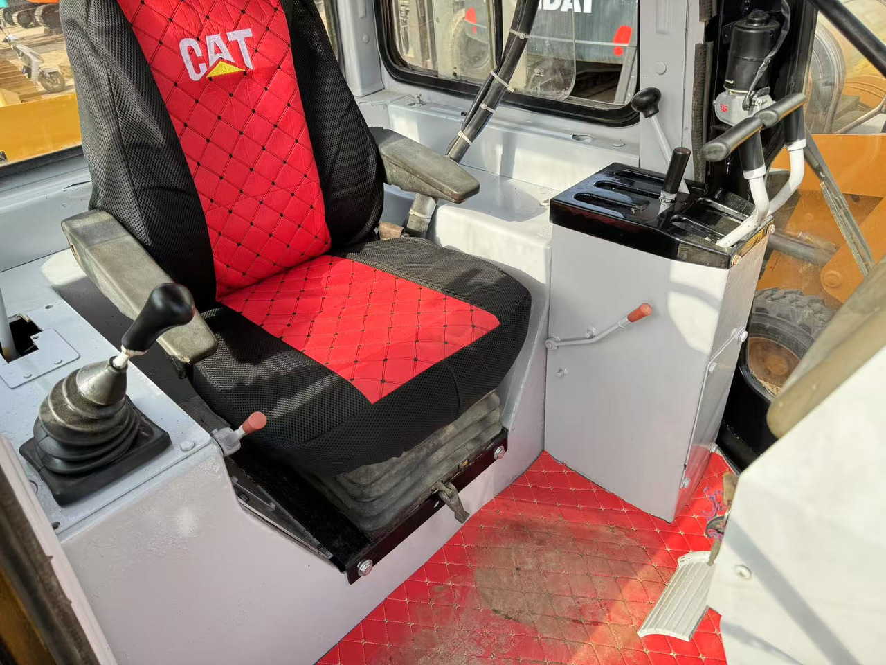 CATERPILLAR D6G2 - بلدوزر: صور 5 CATERPILLAR D6G2 - بلدوزر: صور 5