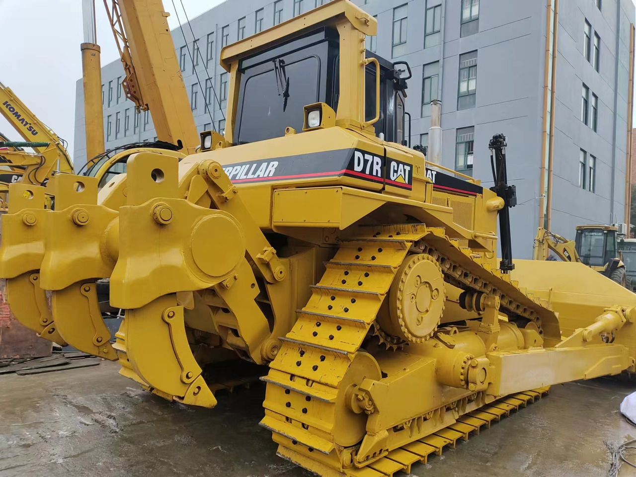 CATERPILLAR D7R - بلدوزر: صور 2 CATERPILLAR D7R - بلدوزر: صور 2