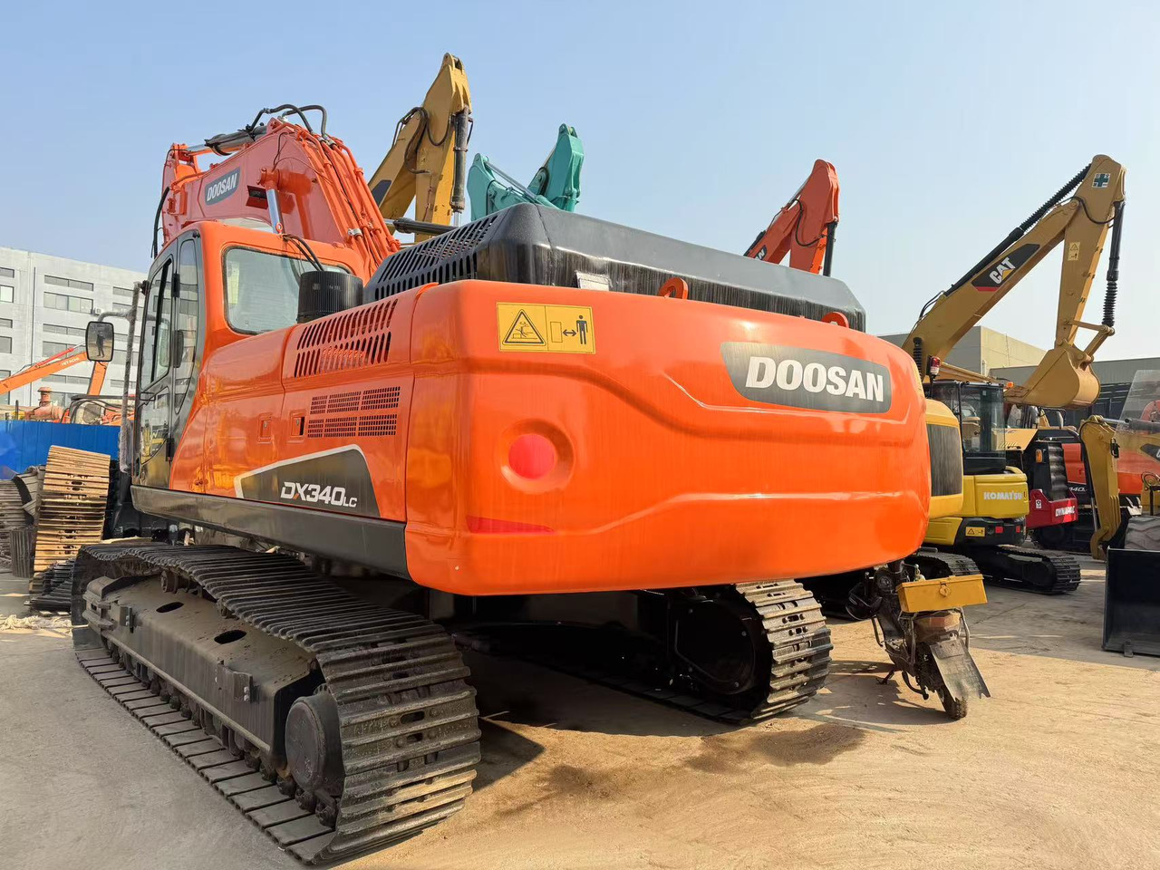 DOOSAN DX340LC - حفارات زحافة: صور 1 DOOSAN DX340LC - حفارات زحافة: صور 1