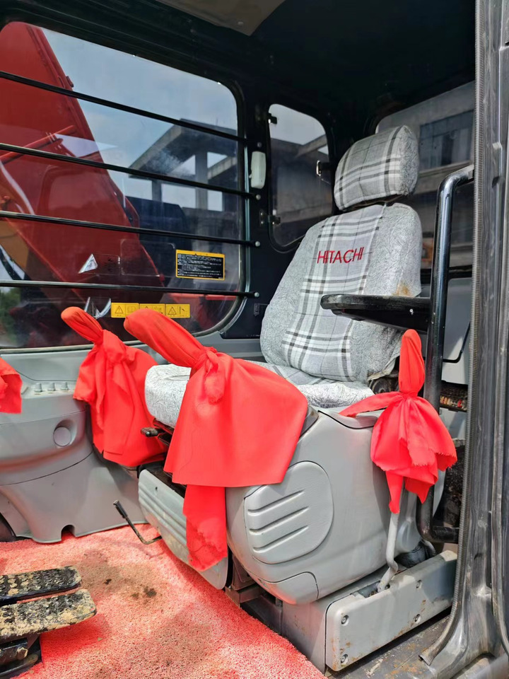 HITACHI EX120-5 - حفارات زحافة: صور 5 HITACHI EX120-5 - حفارات زحافة: صور 5