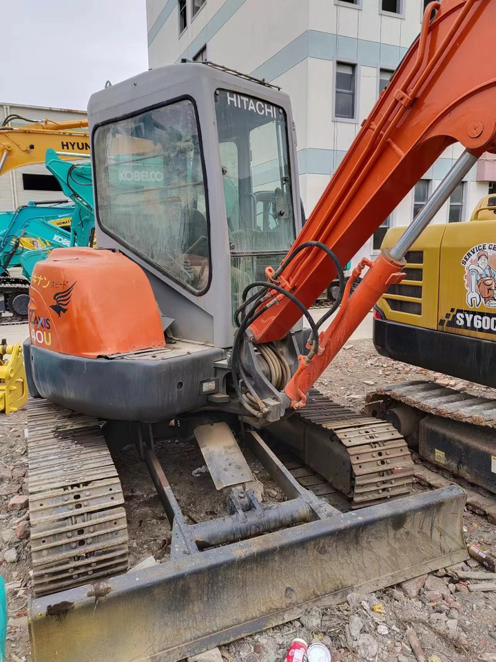 HITACHI ZX40U - حفارة مصغرة: صور 3 HITACHI ZX40U - حفارة مصغرة: صور 3