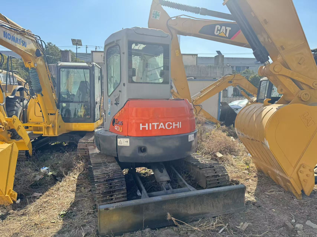 HITACHI ZX40U - حفارة مصغرة: صور 4 HITACHI ZX40U - حفارة مصغرة: صور 4