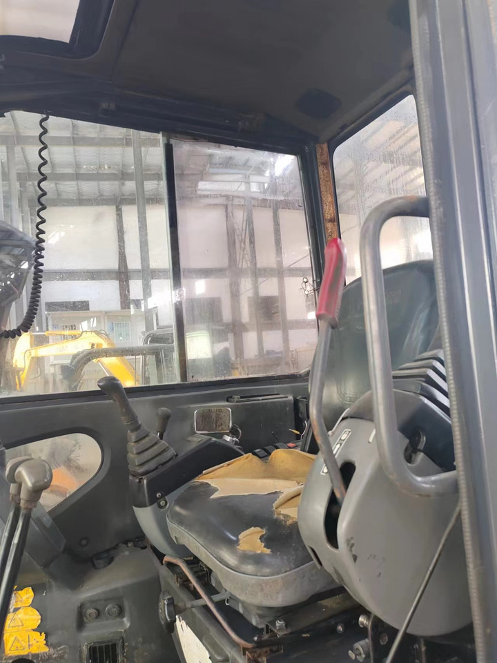 HITACHI ZX50U - حفارة مصغرة: صور 4 HITACHI ZX50U - حفارة مصغرة: صور 4