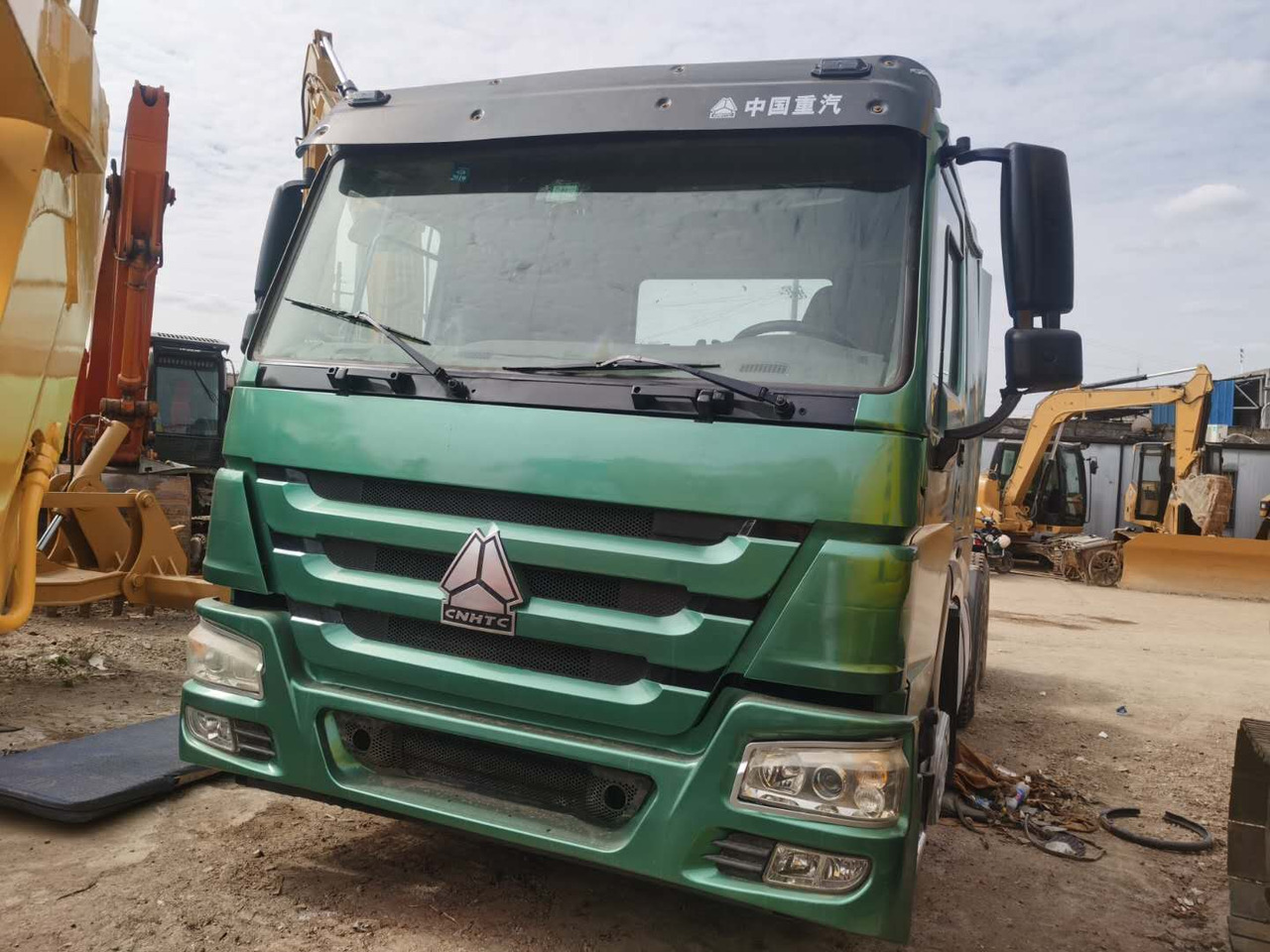 HOWO truck - شاحنة جرار: صور 2 HOWO truck - شاحنة جرار: صور 2