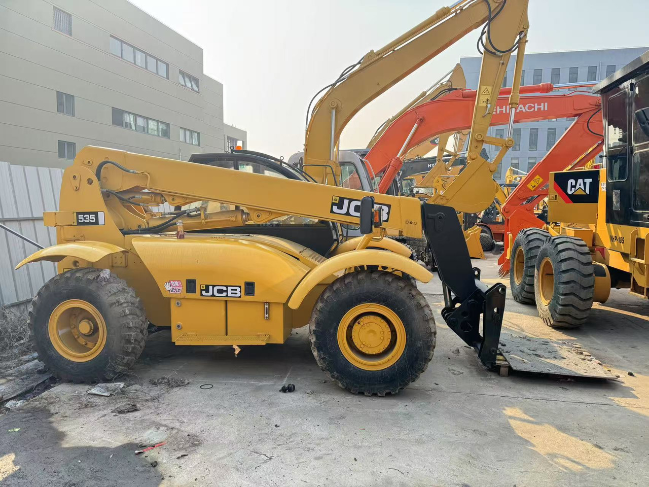 JCB 535 - رافعة تلسكوبية: صور 1 JCB 535 - رافعة تلسكوبية: صور 1
