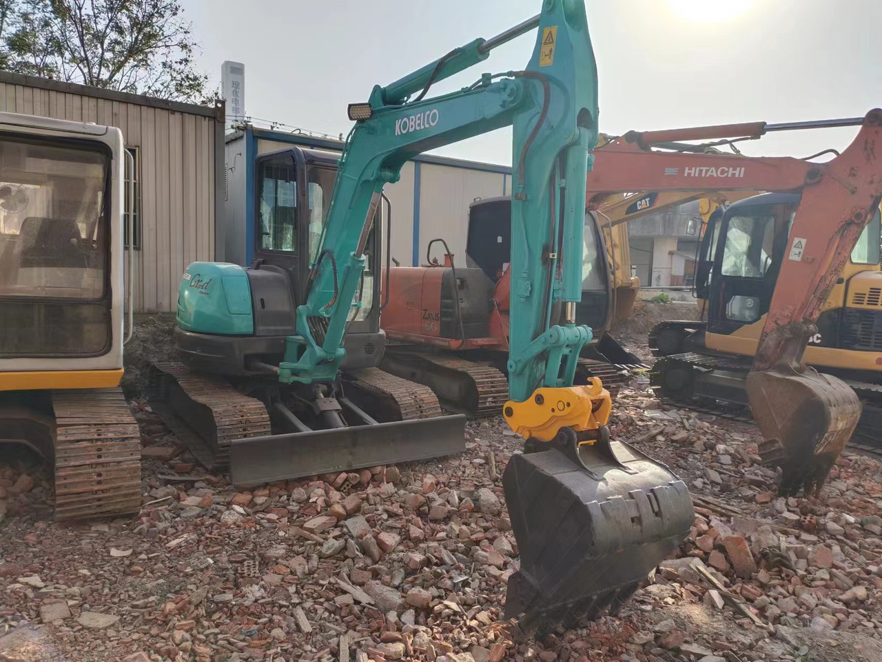 KOBELCO SK55SR - حفارة مصغرة: صور 1 KOBELCO SK55SR - حفارة مصغرة: صور 1