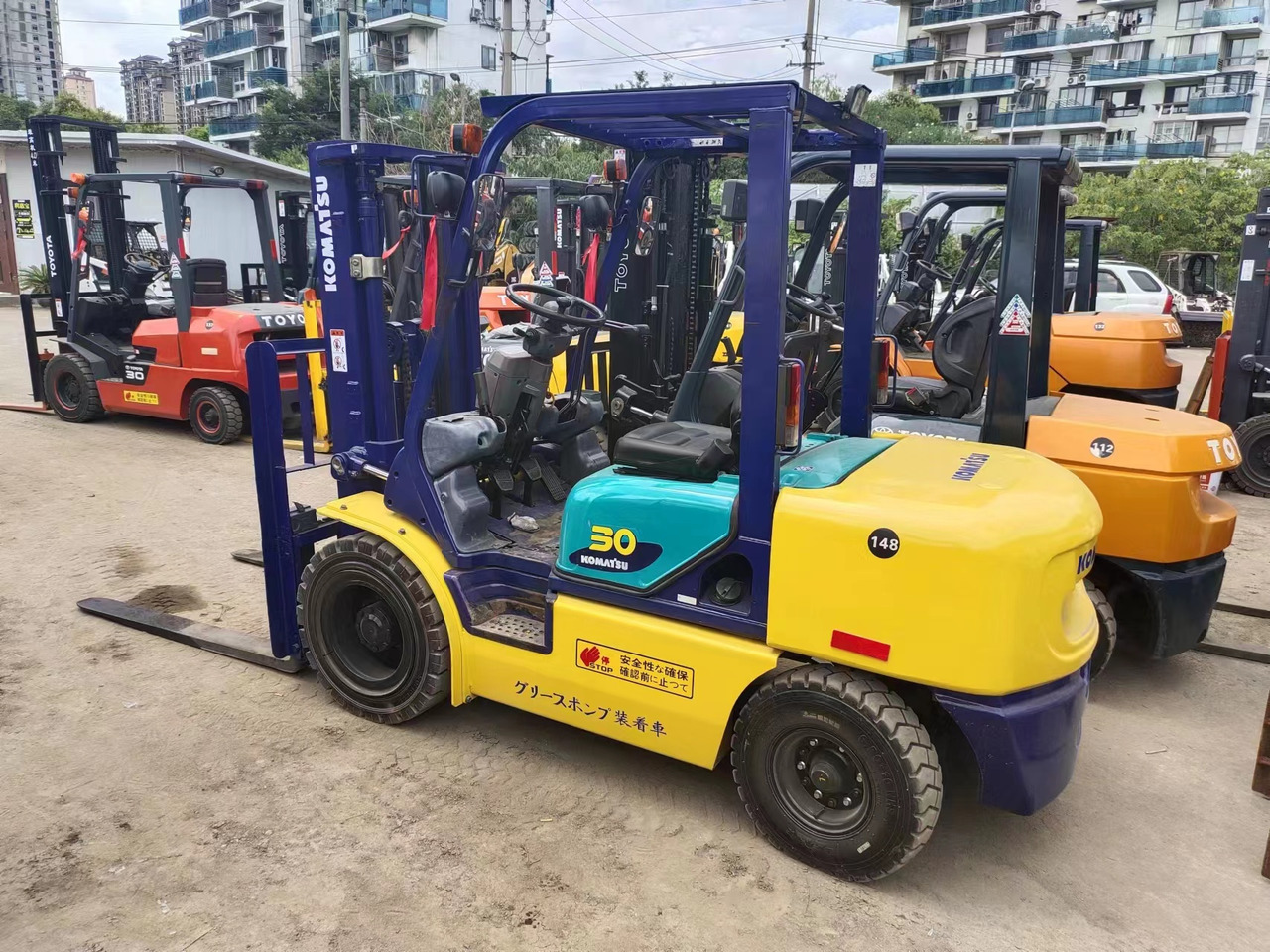 KOMATSU FD30 - رافعة شوكية ديزل: صور 2 KOMATSU FD30 - رافعة شوكية ديزل: صور 2