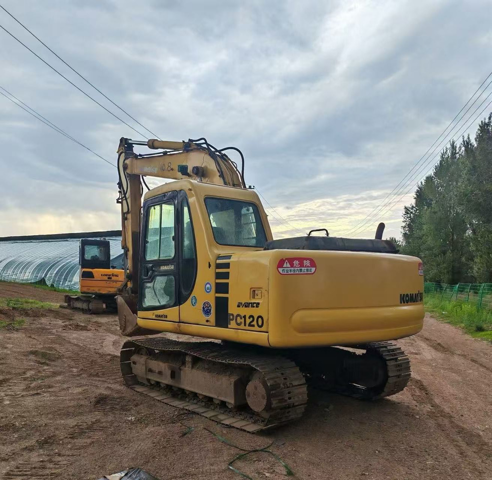 KOMATSU PC120-6 - حفارات زحافة: صور 5 KOMATSU PC120-6 - حفارات زحافة: صور 5